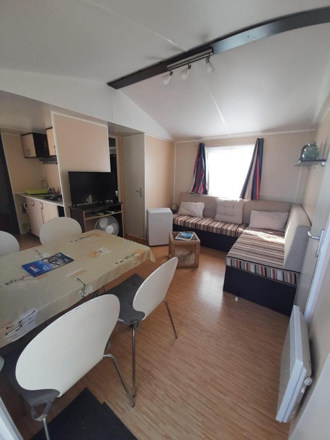 Chalet Spacious With Furnished Terrace